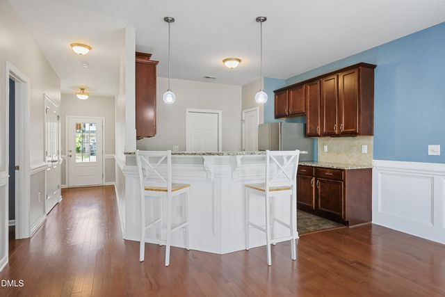 202 Beaconwood Lane, Holly Springs, NC 27540