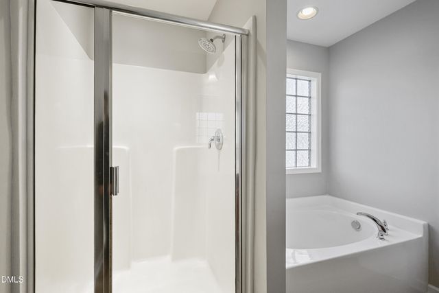 202 Beaconwood Lane, Holly Springs, NC 27540