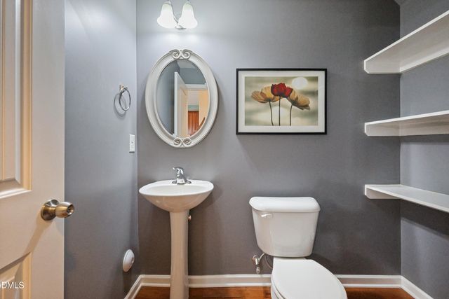 202 Beaconwood Lane, Holly Springs, NC 27540