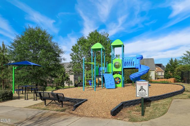 202 Beaconwood Lane, Holly Springs, NC 27540