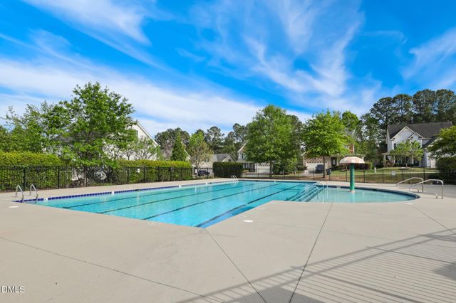 202 Beaconwood Lane, Holly Springs, NC 27540