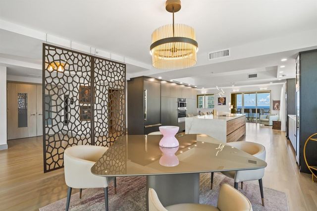 209 N Birch Road 1002, Fort Lauderdale, FL 33304