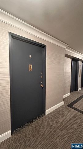 6600 Boulevard East 10N, West New York, NJ 07093