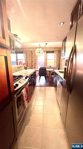 6600 Boulevard East 10N, West New York, NJ 07093