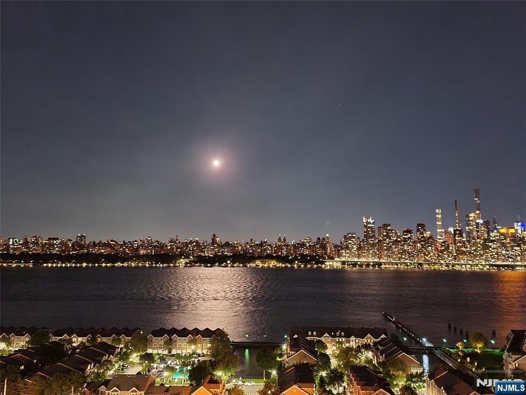 6600 Boulevard East 10N, West New York, NJ 07093