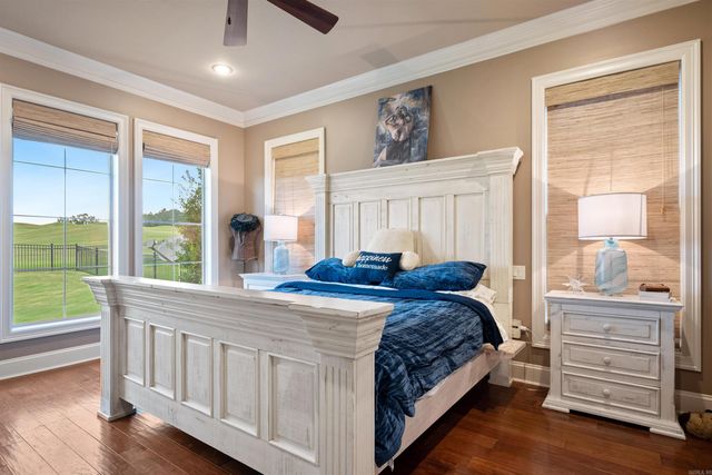 4518 Clubhouse Dr, Jonesboro, AR 72405