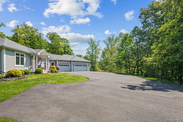 16 Katavolos Drive, Tomkins Cove, NY 10986