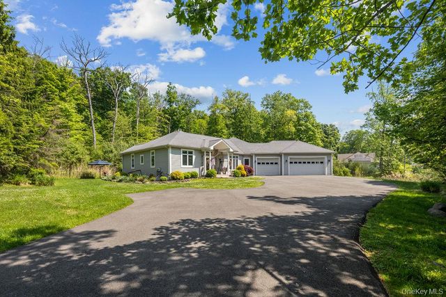 16 Katavolos Drive, Tomkins Cove, NY 10986