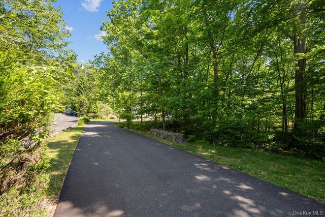 16 Katavolos Drive, Tomkins Cove, NY 10986