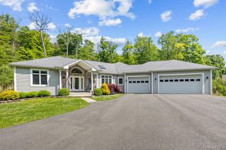16 Katavolos Drive, Tomkins Cove, NY 10986
