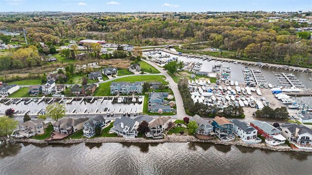 2309 Riverside Pointe Drive, Saint Joseph, MI 49085