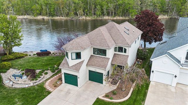 2309 Riverside Pointe Drive, Saint Joseph, MI 49085