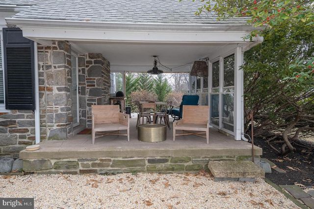 1022 CLOVER HILL RD, Wynnewood, PA 19096