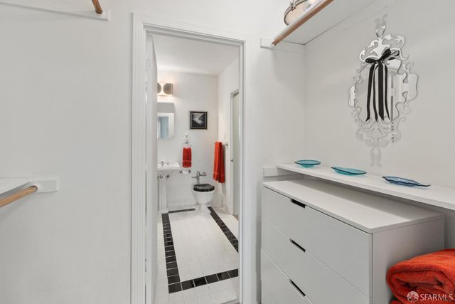 1230 Clay Street 303, San Francisco, CA 94108