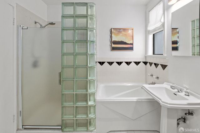 1230 Clay Street 303, San Francisco, CA 94108