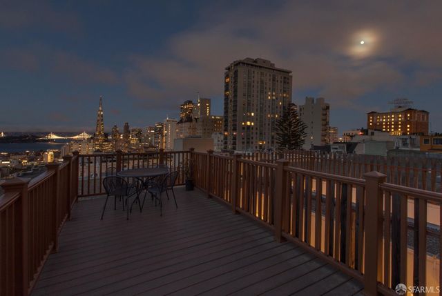 1230 Clay Street 303, San Francisco, CA 94108