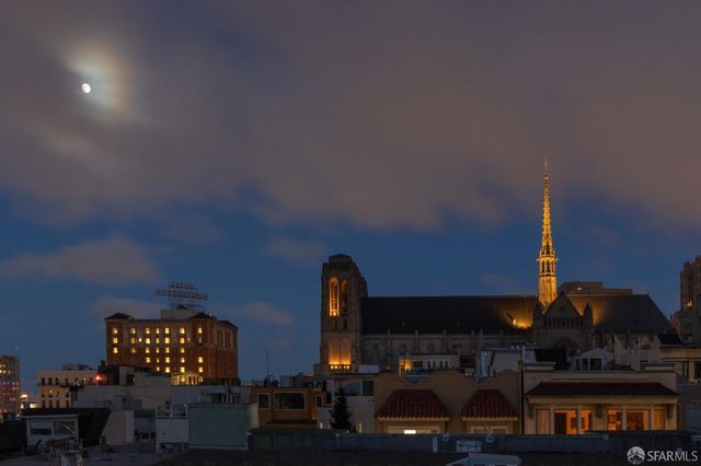 1230 Clay Street 303, San Francisco, CA 94108