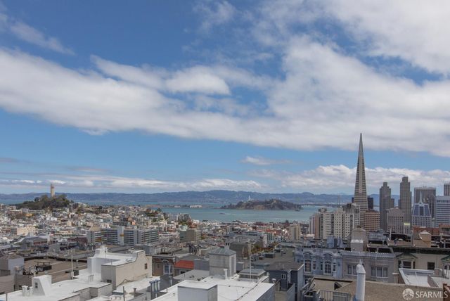 1230 Clay Street 303, San Francisco, CA 94108