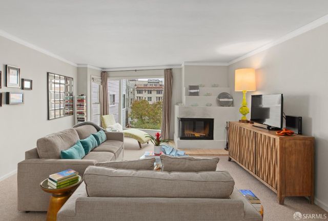 1230 Clay Street 303, San Francisco, CA 94108