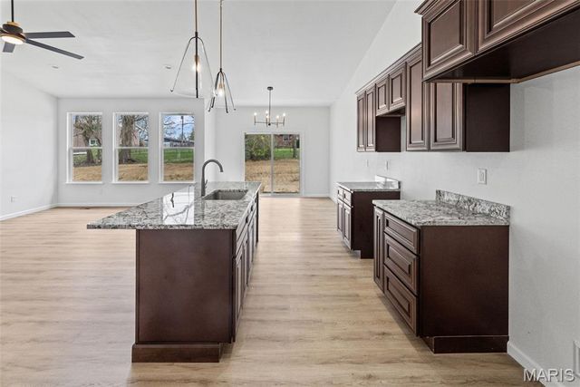 808 Turnberry Road, Belleville, IL 62223