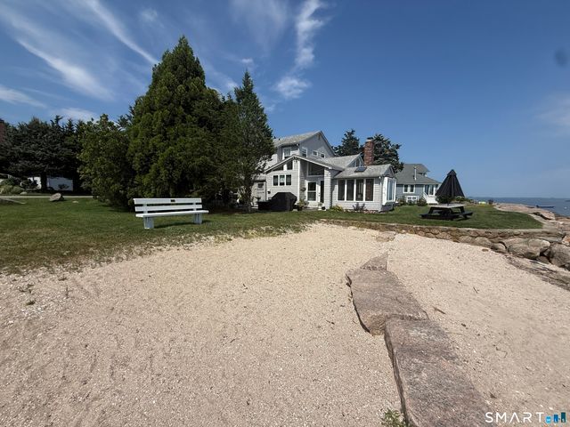 19 White Top Lane Lane, Guilford, CT 06437