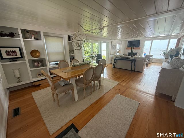 19 White Top Lane Lane, Guilford, CT 06437