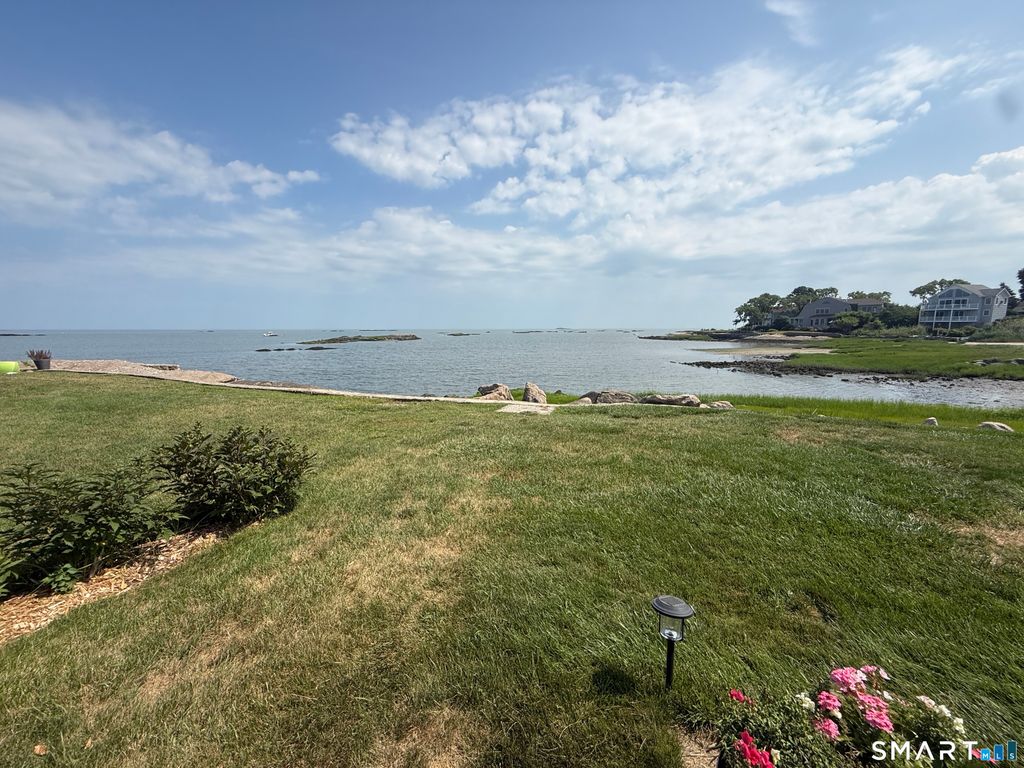 19 White Top Lane Lane, Guilford, CT 06437