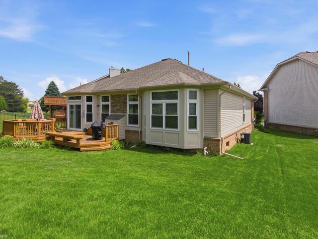 4652 Amberwood Court, Oakland Twp, MI 48306