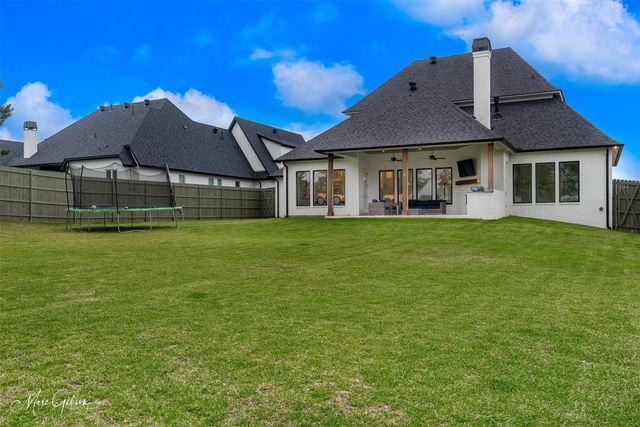 1028 Horizon Hill Drive, Shreveport, LA 71106