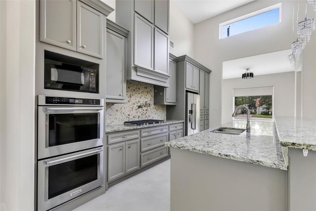 538 Magnolia Point Drive, Huffman, TX 77336