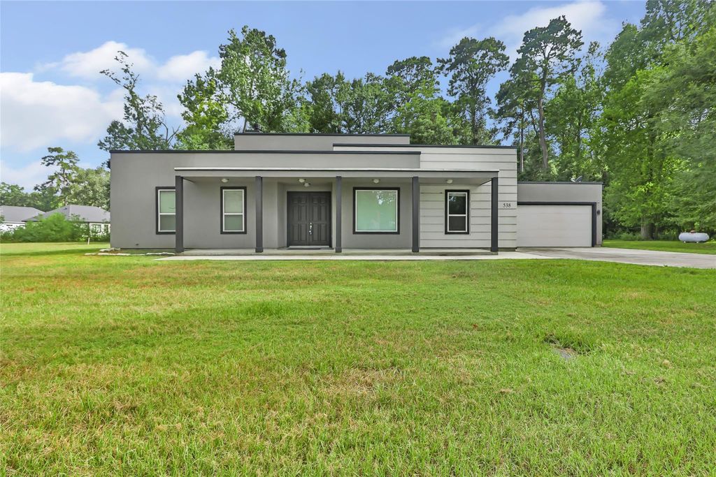 538 Magnolia Point Drive, Huffman, TX 77336