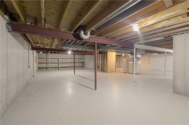 10917 W 98th Street, Overland Park, KS 66214
