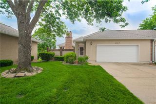 10917 W 98th Street, Overland Park, KS 66214