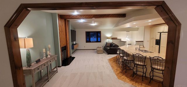415 Coledale Drive, White Lake, MI 48386