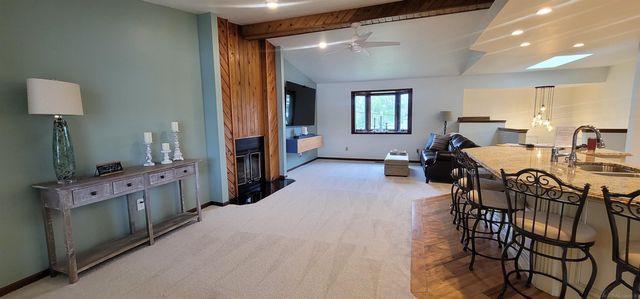 415 Coledale Drive, White Lake, MI 48386
