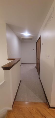 415 Coledale Drive, White Lake, MI 48386