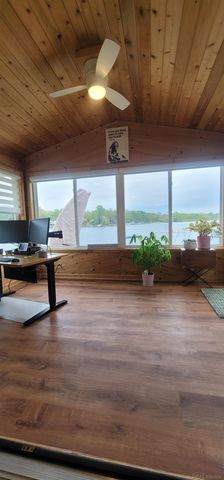 415 Coledale Drive, White Lake, MI 48386