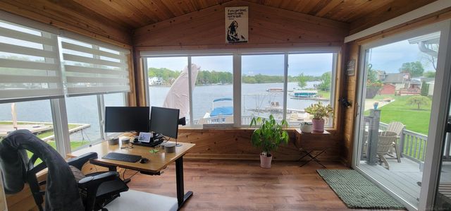 415 Coledale Drive, White Lake, MI 48386