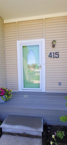 415 Coledale Drive, White Lake, MI 48386