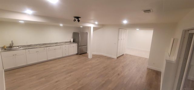 415 Coledale Drive, White Lake, MI 48386