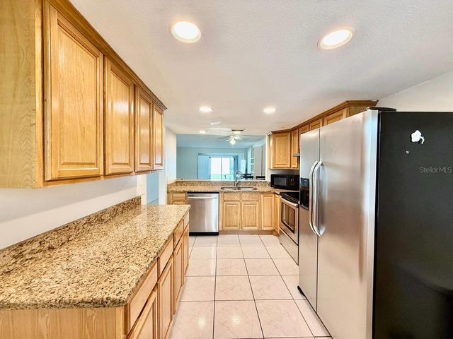 7560 92ND STREET 102B, Seminole, FL 33777