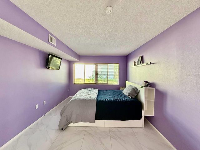 7560 92ND STREET 102B, Seminole, FL 33777