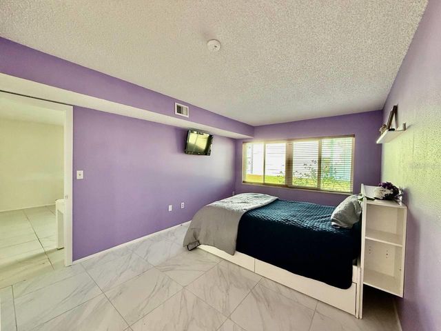 7560 92ND STREET 102B, Seminole, FL 33777