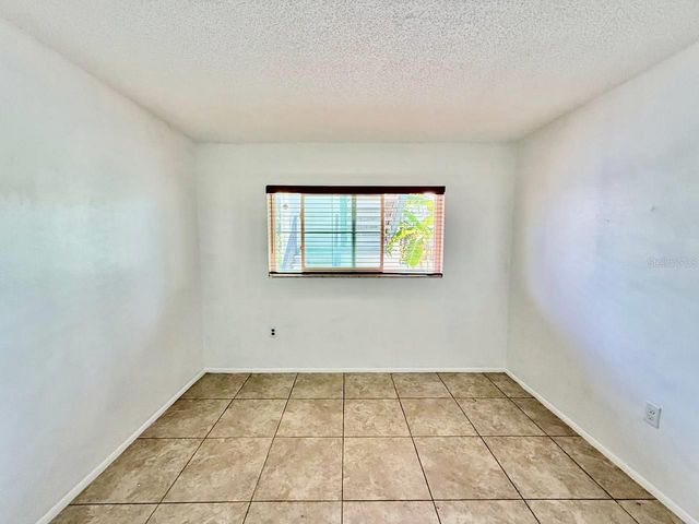 7560 92ND STREET 102B, Seminole, FL 33777