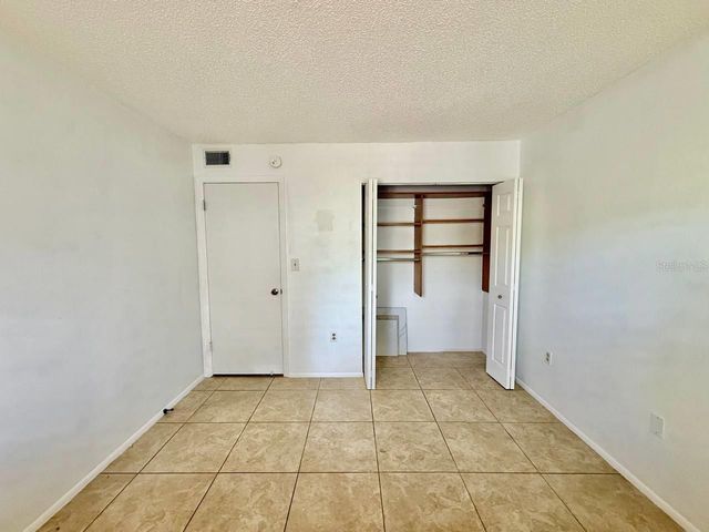 7560 92ND STREET 102B, Seminole, FL 33777