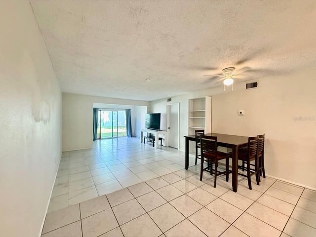 7560 92ND STREET 102B, Seminole, FL 33777