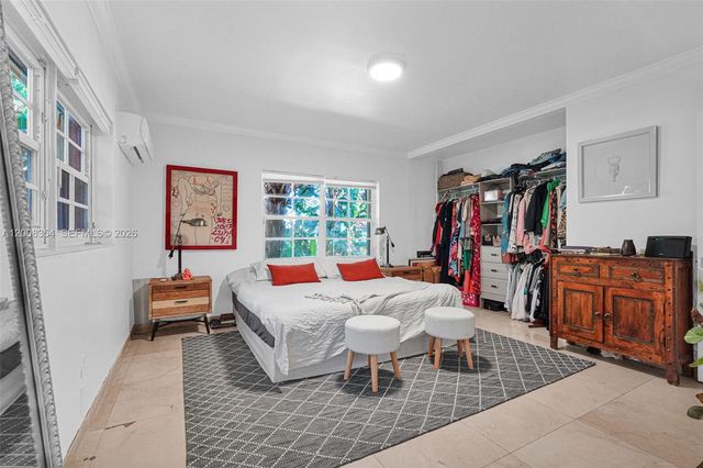 9325 NE 5th Ave none, Miami Shores, FL 33138