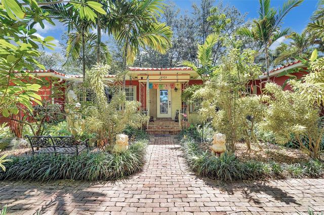 9325 NE 5th Ave none, Miami Shores, FL 33138