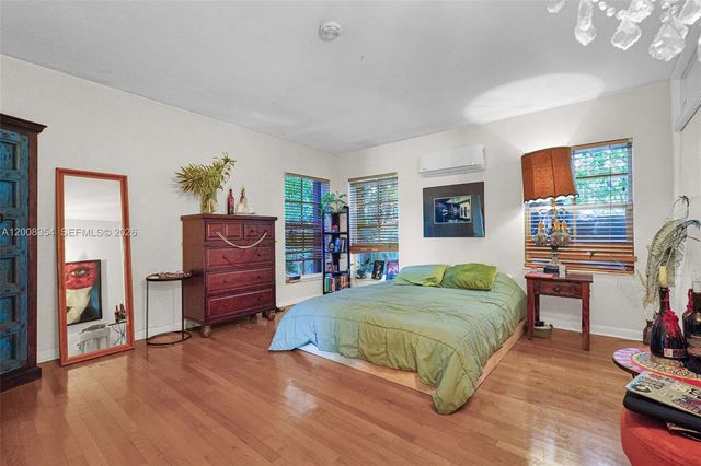 9325 NE 5th Ave none, Miami Shores, FL 33138