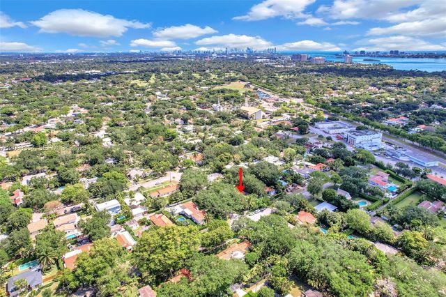 9325 NE 5th Ave none, Miami Shores, FL 33138